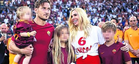 Il corpo di Chanel Totti in copertina, la famiglia e i  